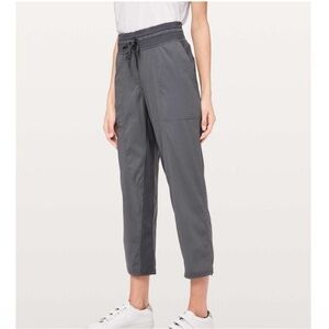 Lululemon Dance Studio Cropped Pants 25” Inseam Titanium Grey Size 2 Women’s